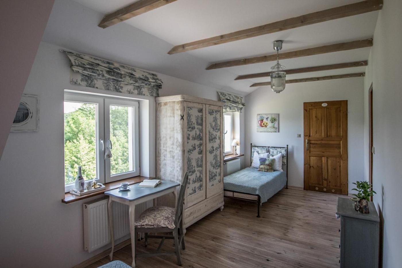 Bed and Breakfast Dom Pod Skrzydlami Gawliki Wielkie Esterno foto