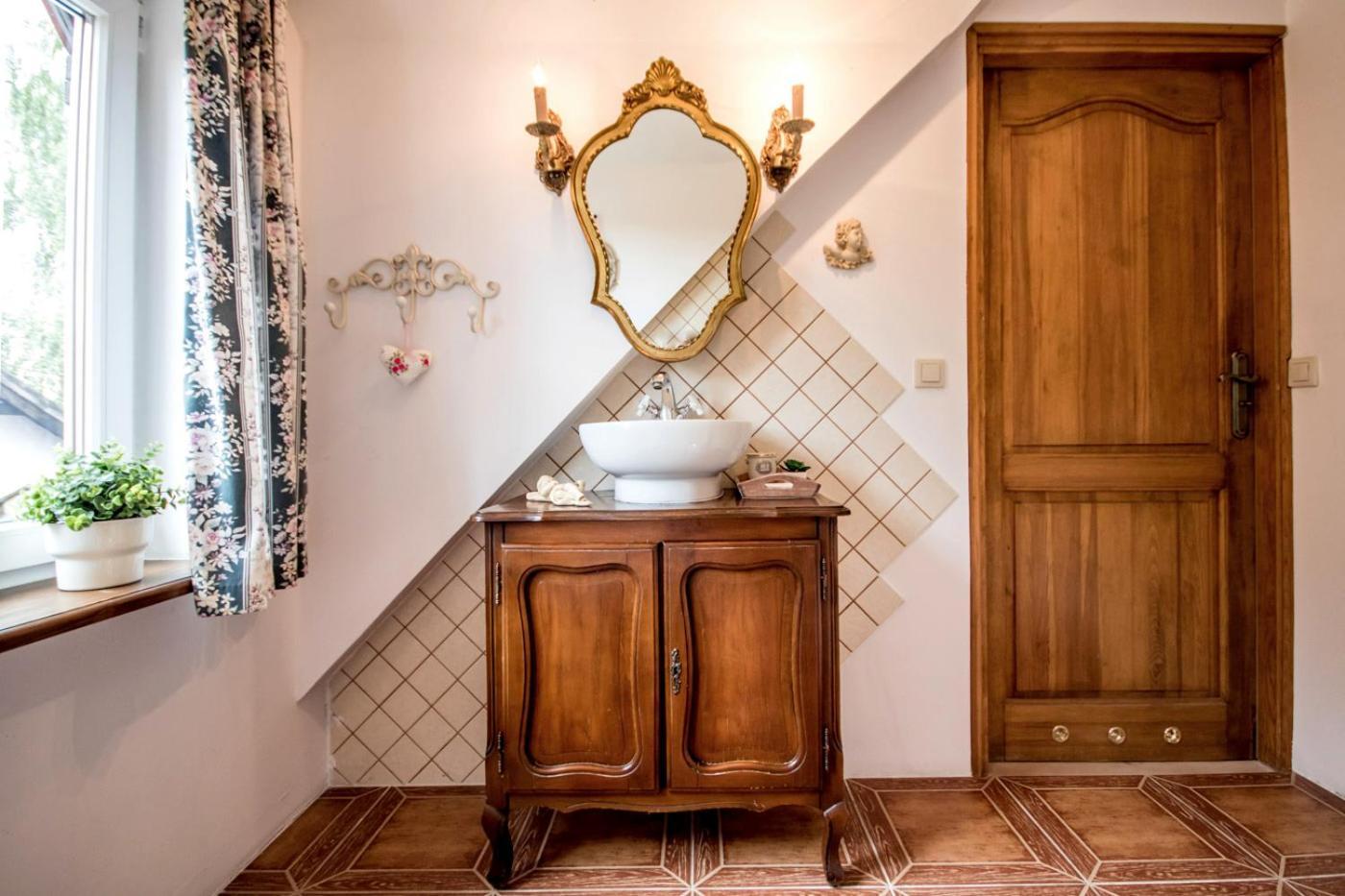 Bed and Breakfast Dom Pod Skrzydlami Gawliki Wielkie Esterno foto